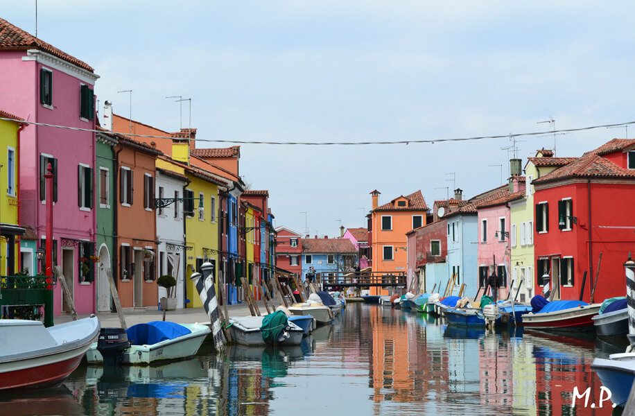 Identità dei luoghi e relazioni urbane. Burano.